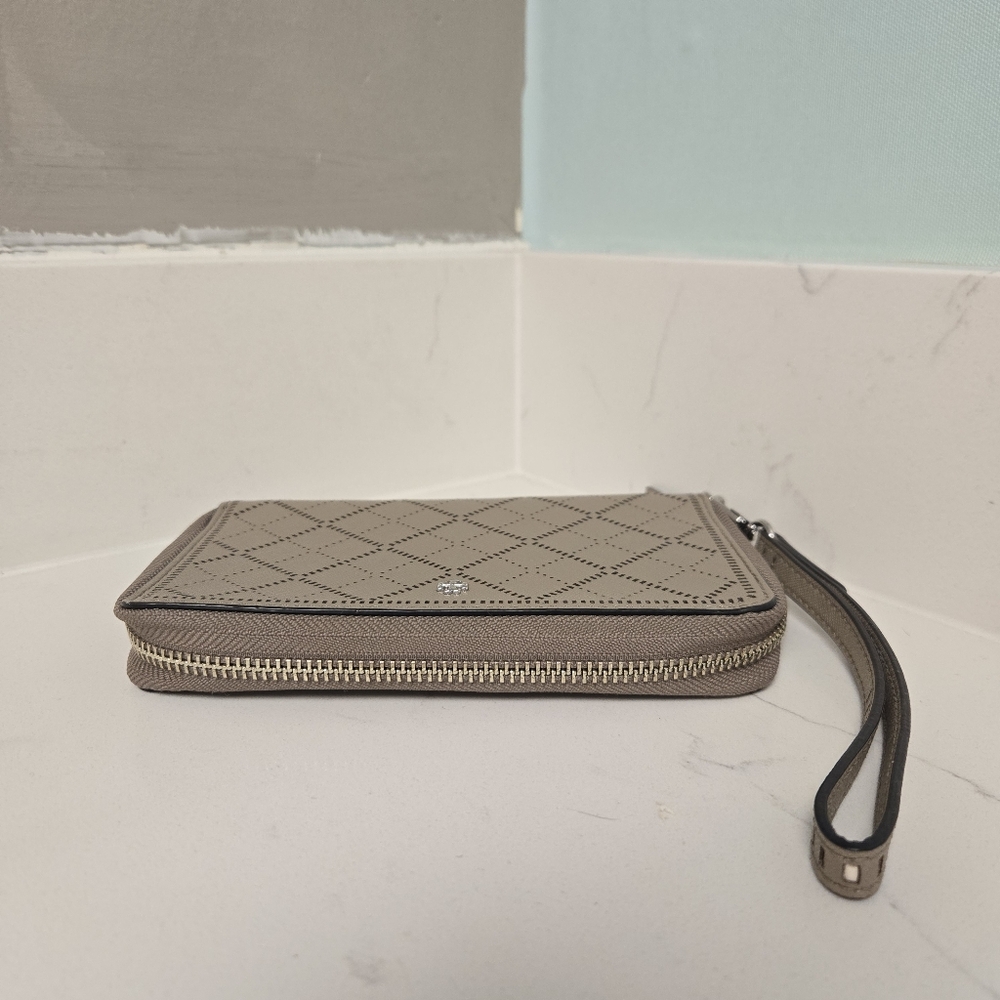 Tory Burch Perforated Quilted Wristlet Wallet in Taupe - Picture 4 of 6